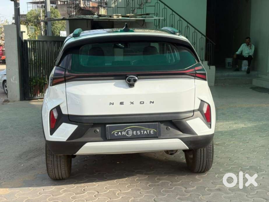 Tata Nexon Creative Plus S 1.2 Revotron Petrol 6 Mt, 2024, Petrol