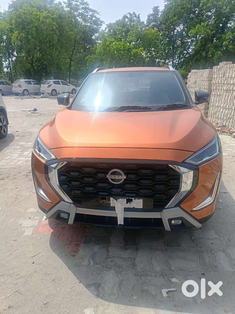 Nissan Magnite 2025 Petrol Well Maintained