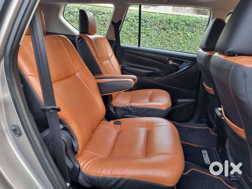 Toyota Innova Crysta 2.4 G Mt 7 Str, 2019, Diesel