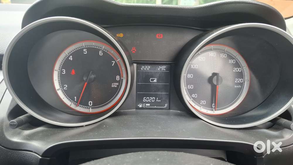 Maruti Suzuki Swift Zxi Bsiv, 2020, Petrol