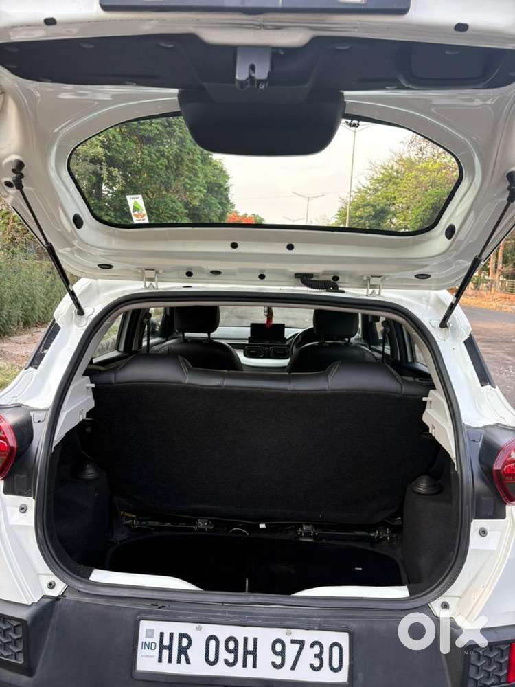 Tata Punch 2023 Petrol 30000 Km Driven