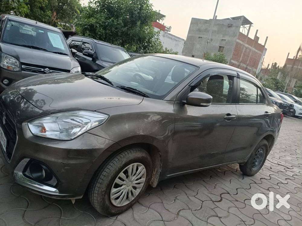 Maruti Suzuki Dzire 1.2 Vxi, 2022, Petrol