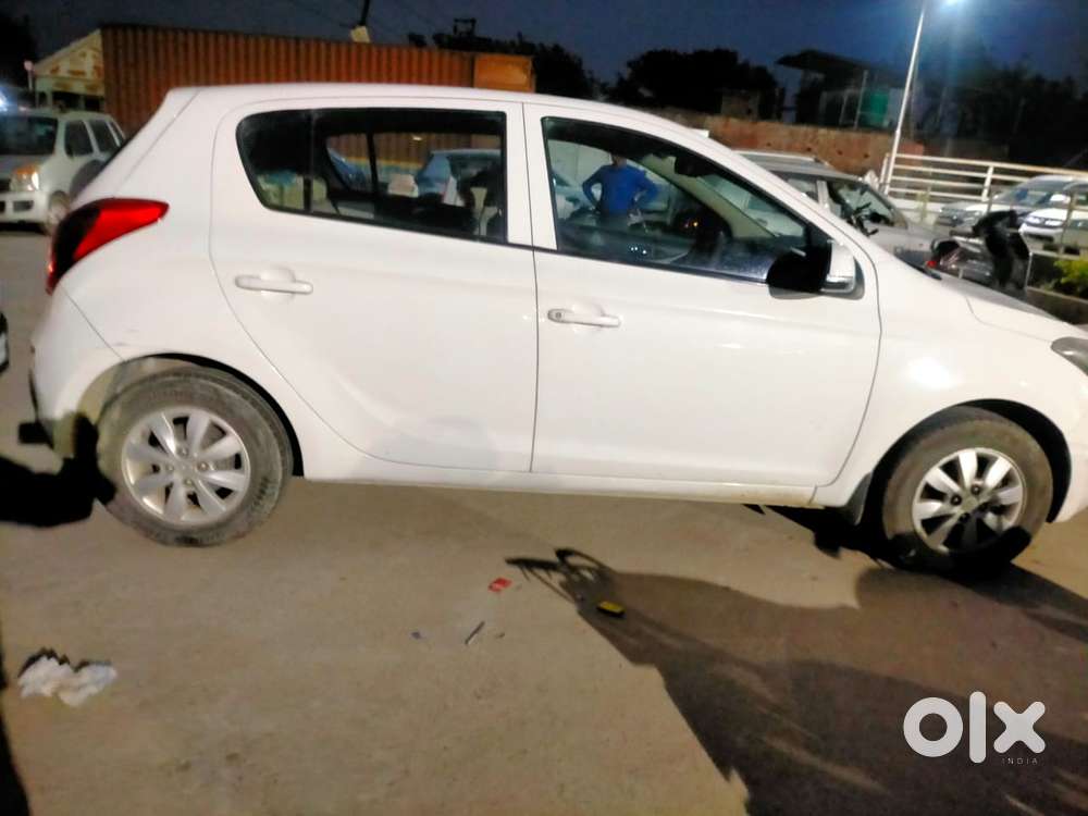 Hyundai Elite I20 1.4 Crdi Asta (o), 2013, Petrol