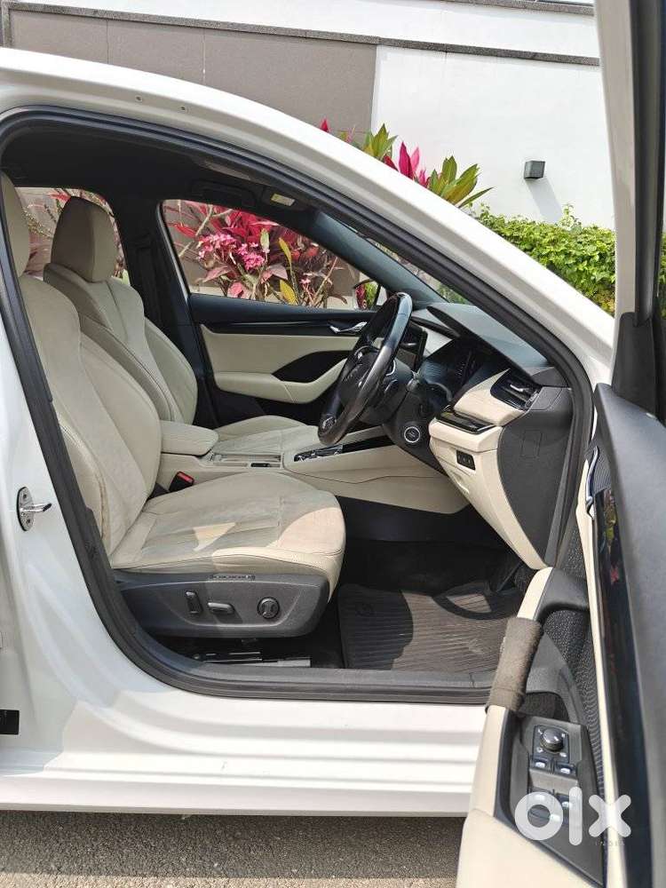 Skoda Octavia 2.0 Style Tsi At, 2021, Petrol