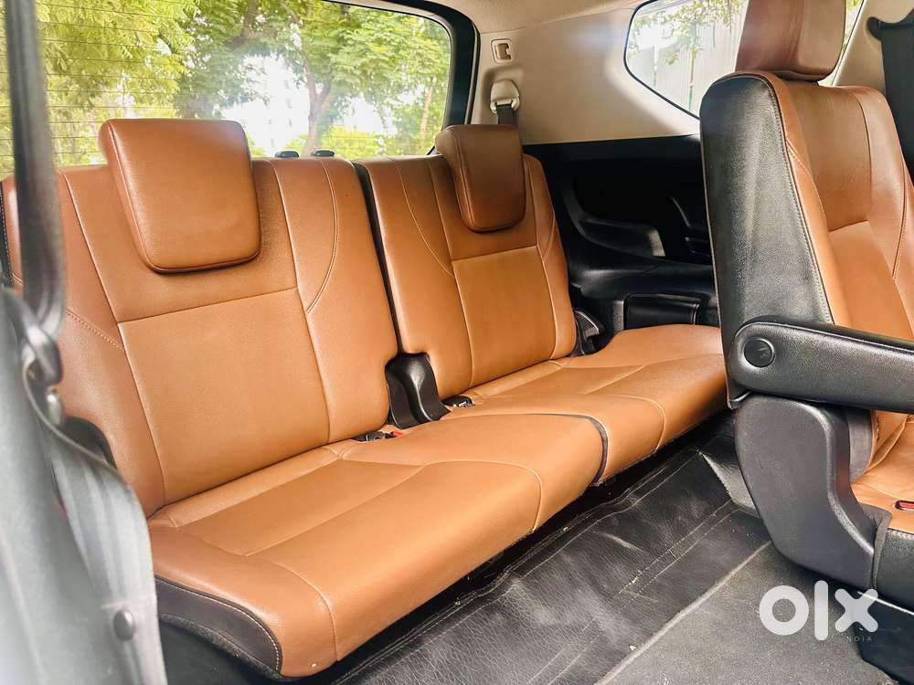 Toyota Innova Crysta 2.8 Zx At 7 Seater, 2017, Diesel