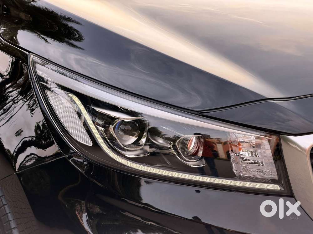 Kia Carnival Limousine Plus 7 Str, 2022, Diesel