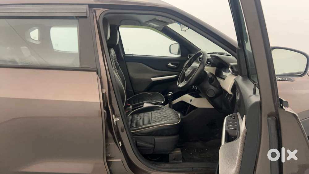 Nissan Magnite 1.0 Xv, 2021, Petrol