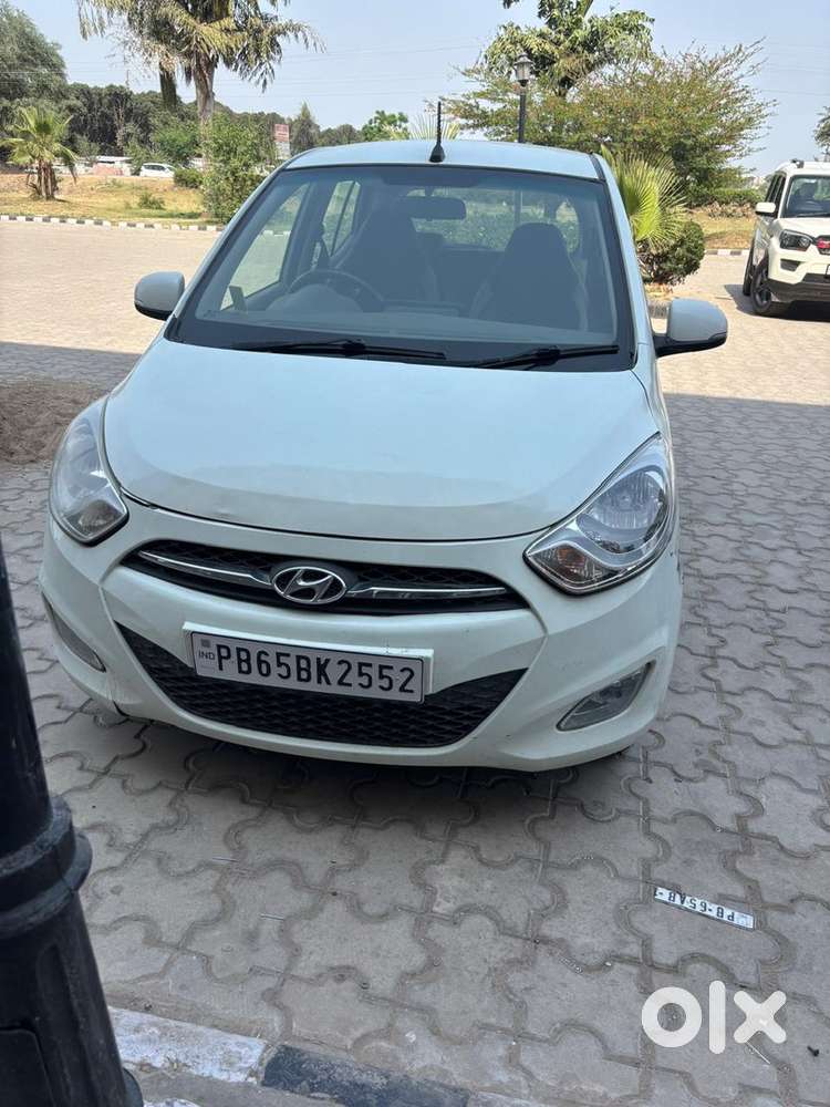 Hyundai I10 Sportz 2011 Year