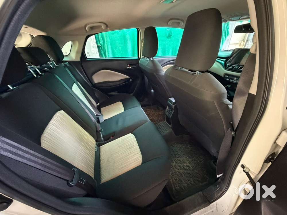 Toyota Glanza V Amt 2024