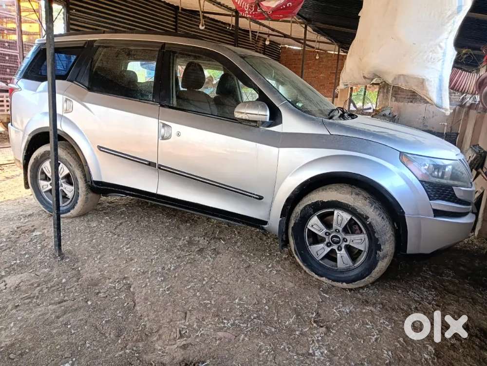 Mahindra Xuv500 2016 Diesel 125000 Km Driven