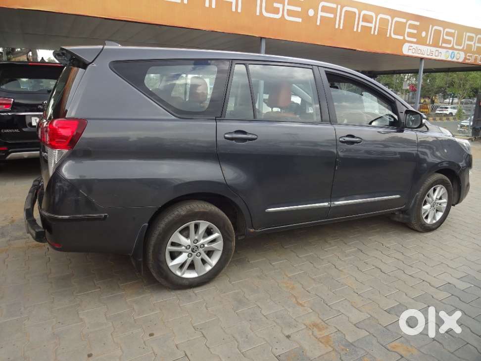 Toyota Innova Crysta 2.4 Gx Mt 8s, 2016, Diesel