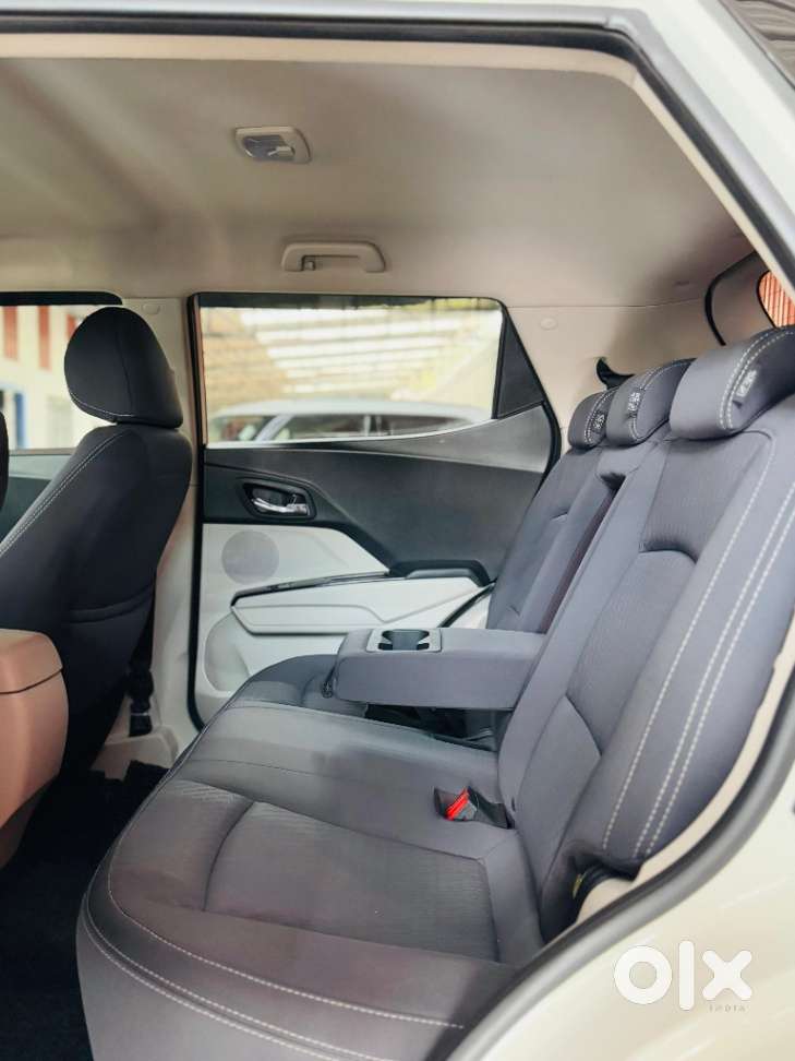 Mahindra Xuv300 W8 Diesel, 2021, Diesel