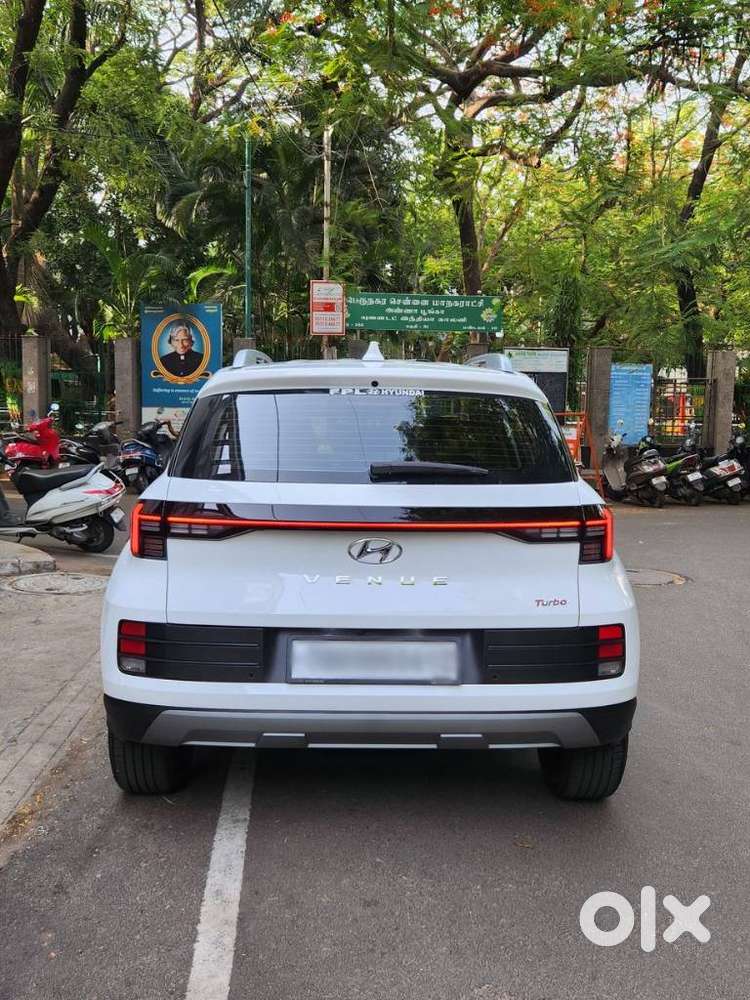 Hyundai Venue 1.0 S (o) Turbo Dct, 2025, Petrol