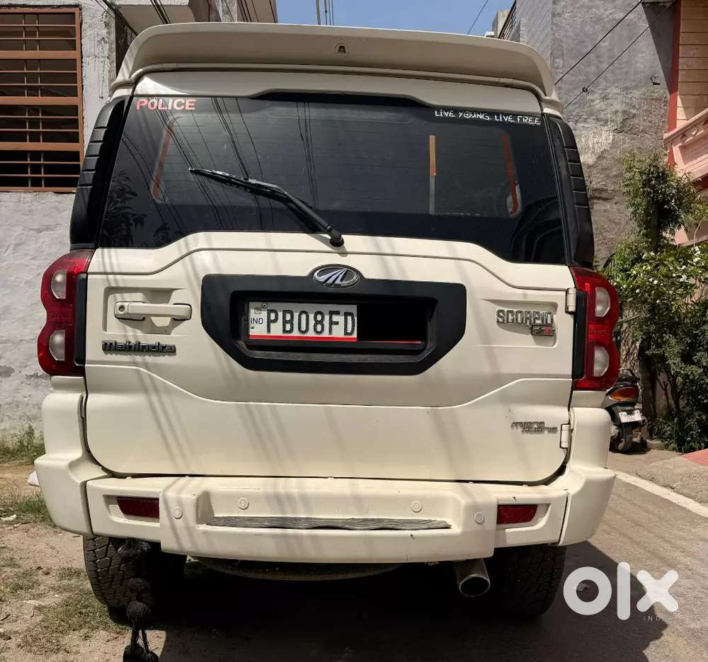Mahindra Scorpio S10 2.2 Mhaw (4wd At 7str)