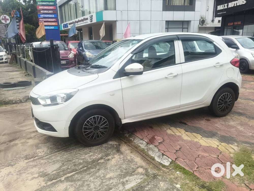 Tata Tiago 1.2 Revotron Xm, 2018, Petrol