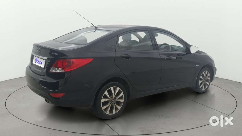 Hyundai Verna Fluidic 1.6 Vtvt Sx, 2014, Petrol