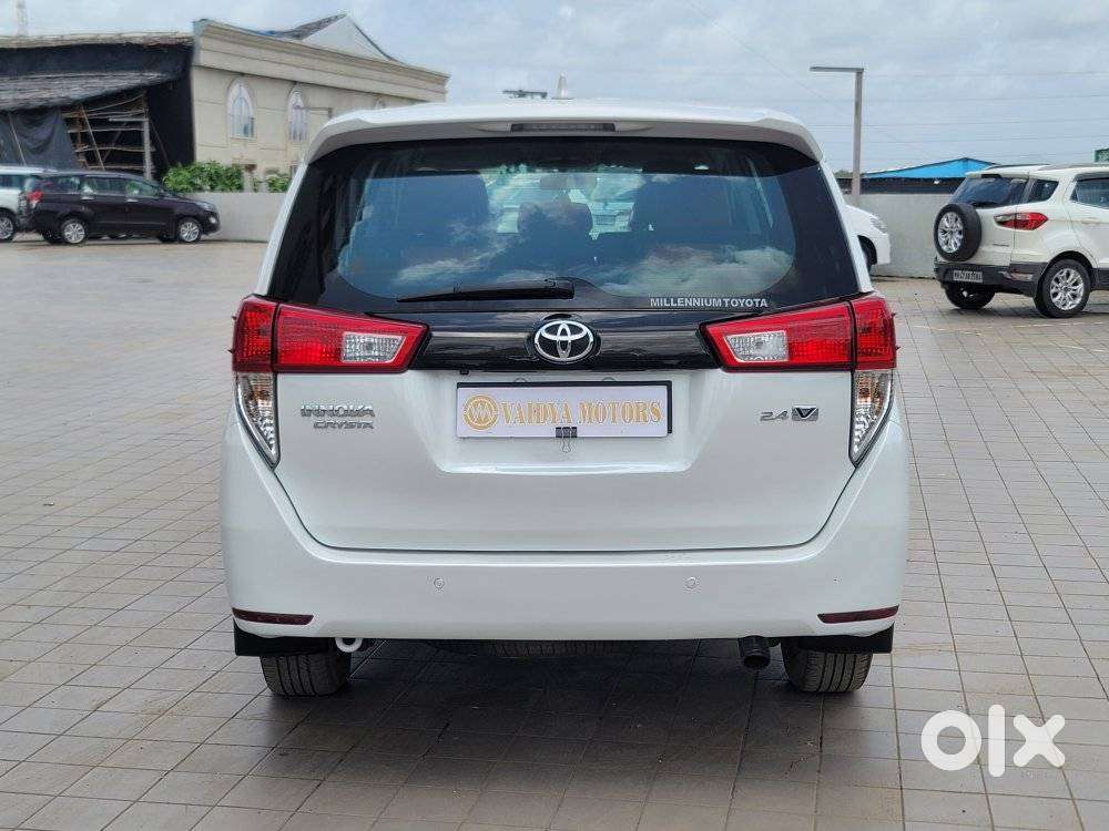 Toyota Innova Crysta 2.4 V 8 Str, 2018, Diesel