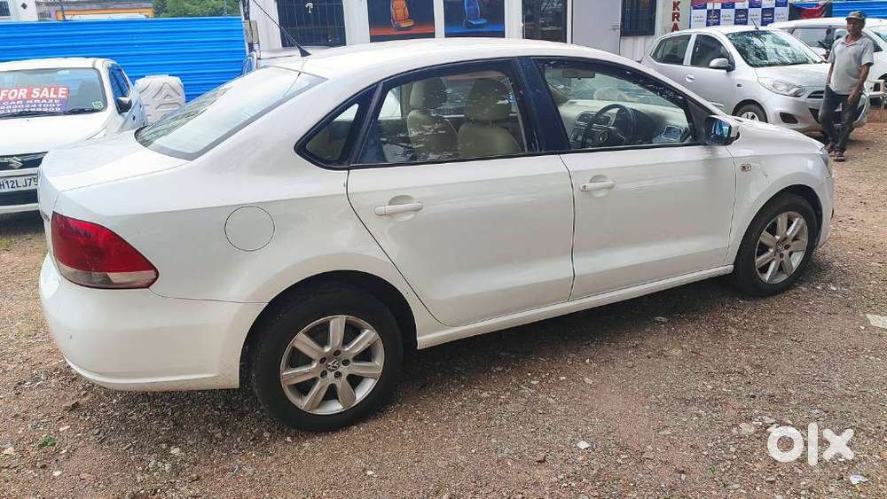 Volkswagen Vento Petrol Highline, 2011, Petrol