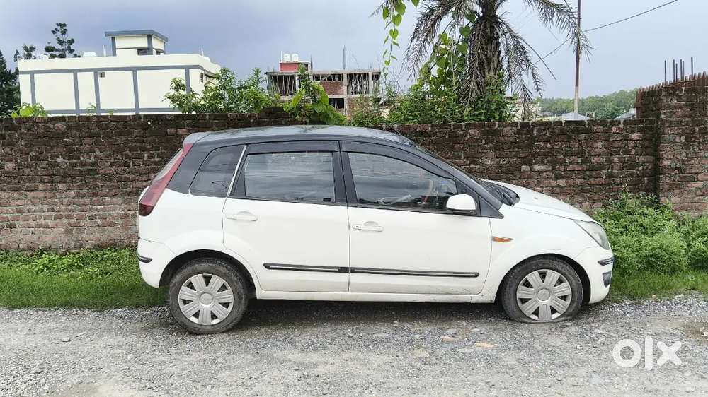 Ford Figo Petrol 2010