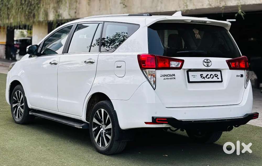 Toyota Innova Crysta 2.4 Z 7 Seater 2025