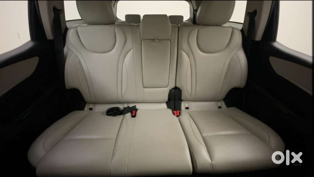 Mahindra Xuv700 2.2 Ax 7 Diesel At Luxury Pack Str, 2021, Diesel