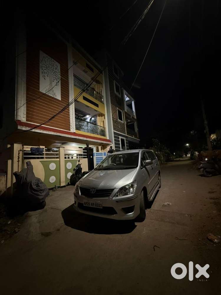 Toyota Innova 2013 Diesel Well Maintained Fully Showroom Track Car