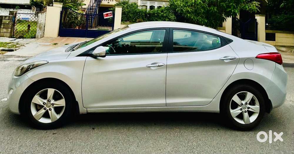 Hyundai New Elantra [2012-2015] 1.6 Sx Diesel Mt, 2014, Diesel