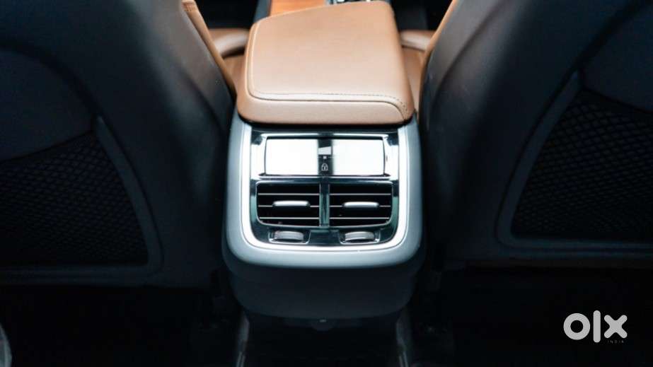 Volvo Xc60 2.0 B5 Ultimate, 2025, Petrol