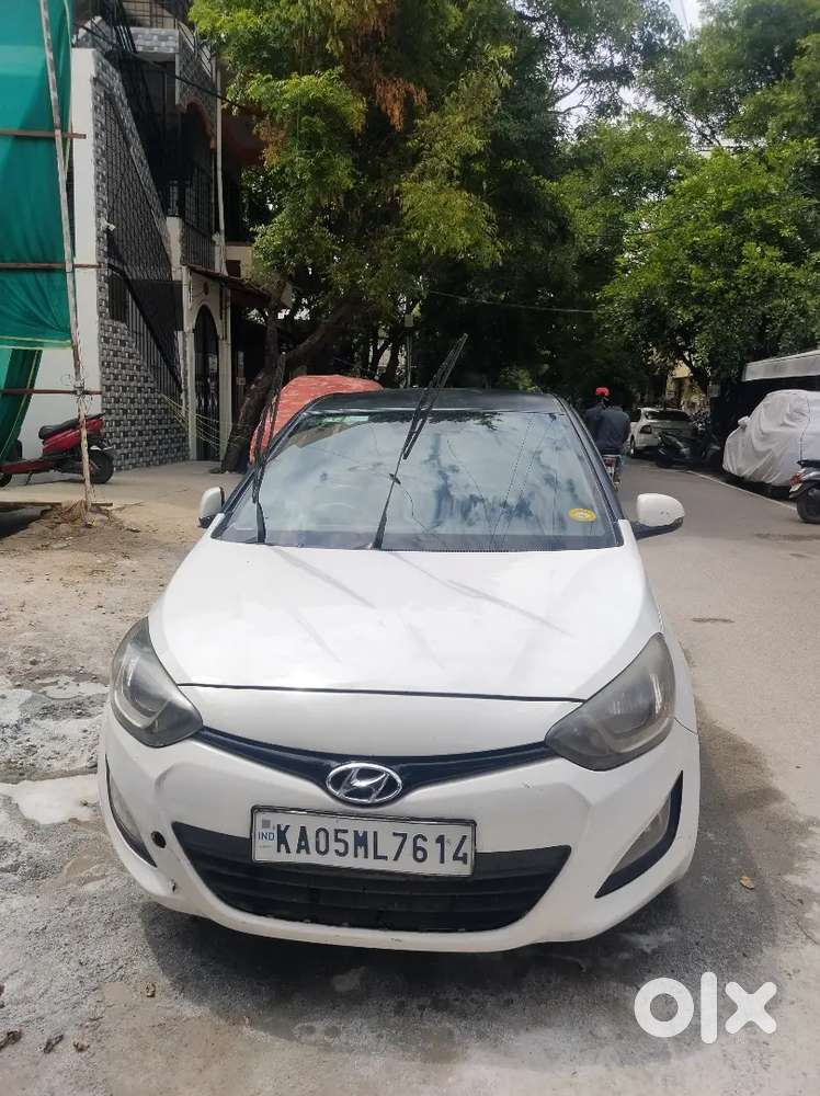 Hyundai I20 Sportz 2012 Diesel With 4th Owner