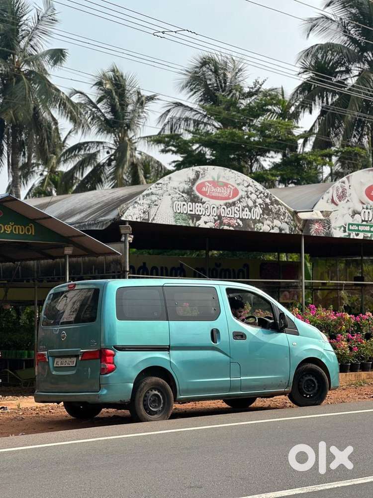 Nissan Evalia 2013