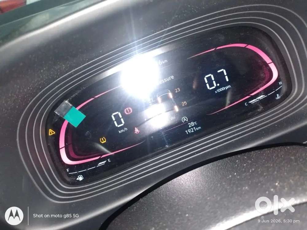 Hyundai Venue 2025 Petrol Well Maintained
