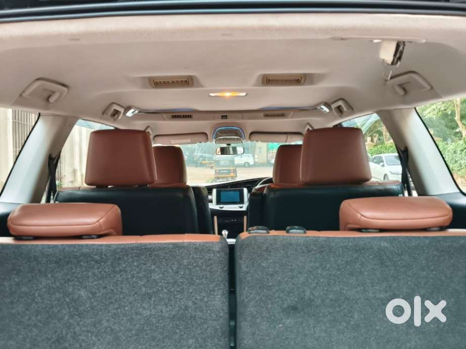 Toyota Innova Crysta 2.8z Automatic, 2016, Diesel