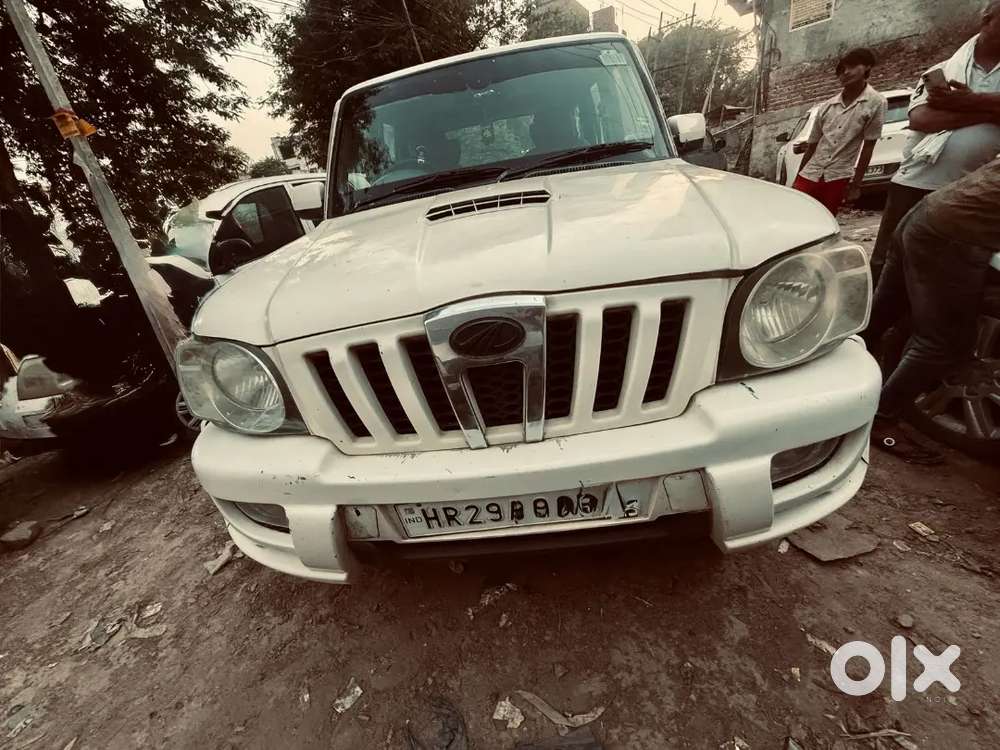 Mahindra Scorpio 2013 Diesel 80000 Km Driven