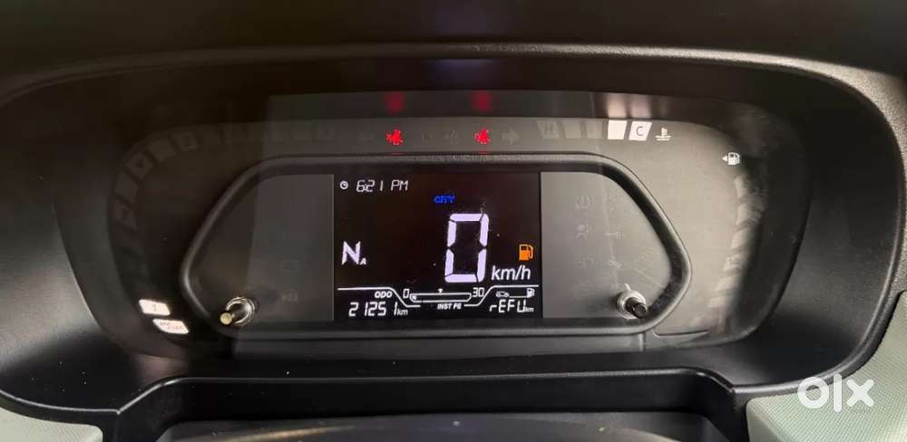 Tata Punch, 2025, Petrol