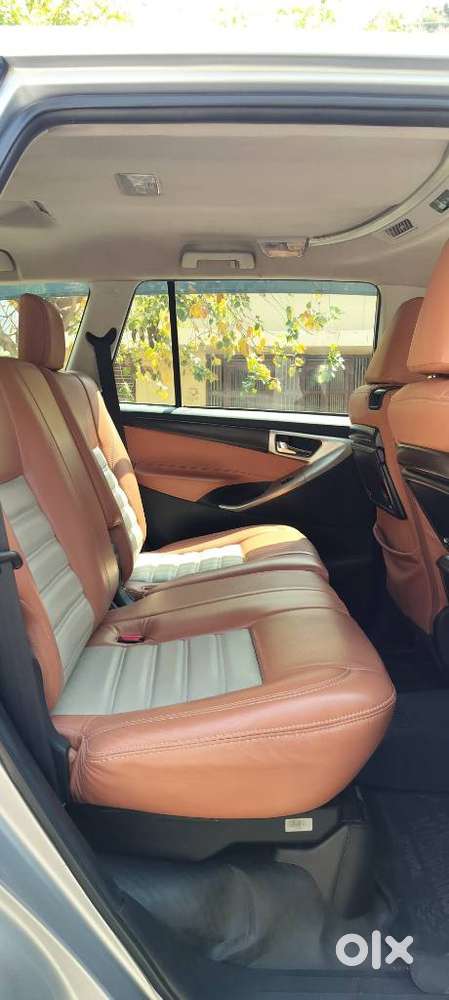 Toyota Innova Crysta