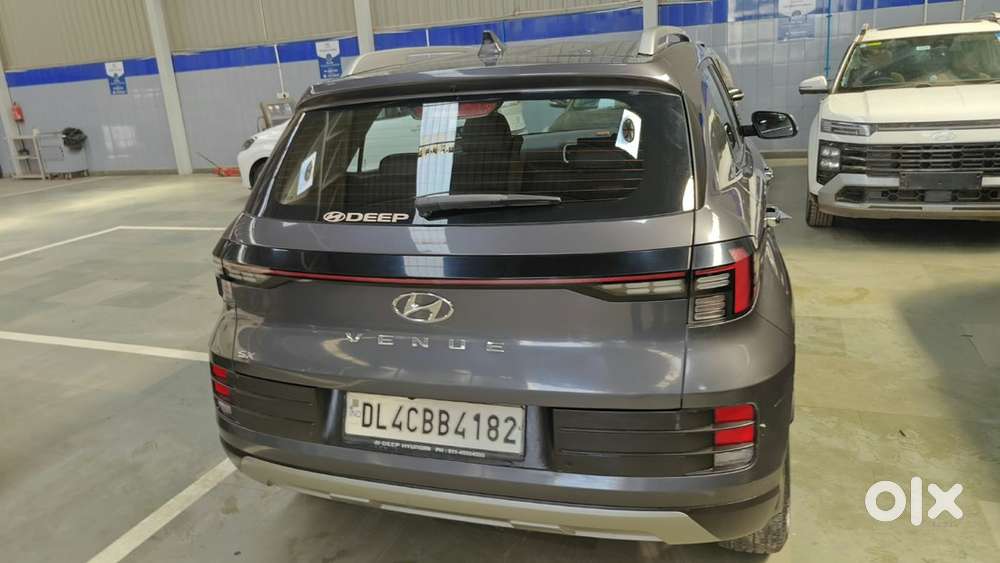Hyundai Venue Petrol 2022