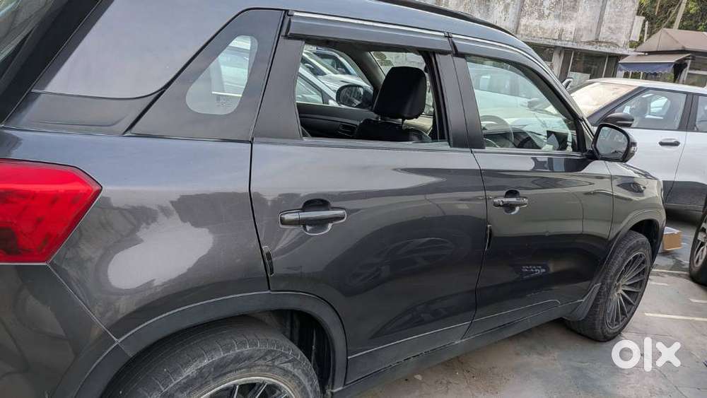 Maruti Suzuki Brezza Vxi At, 2022, Petrol