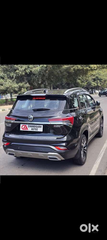 Mg Hector Plus Sharp Pro 1.5 Turbo Petrol  Cvt 7 Str Dual Tone, 2022..