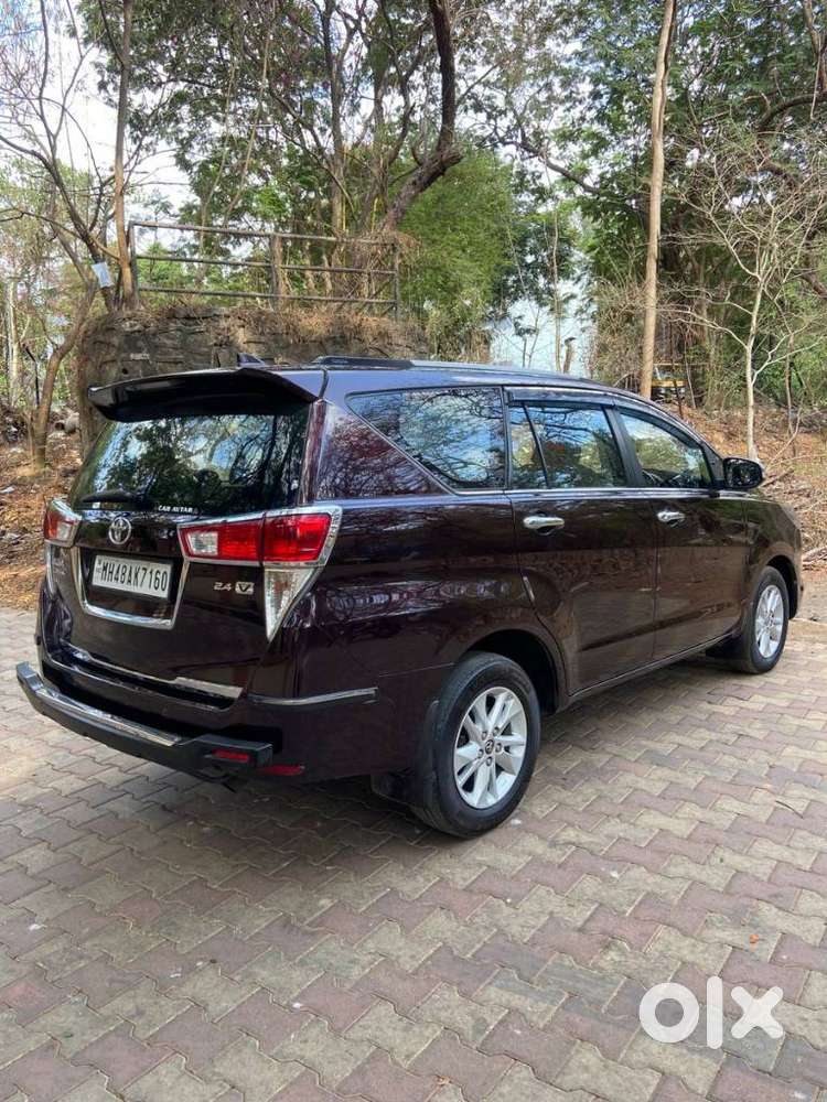 Toyota Innova Crysta 2.4 G Plus Mt 8 Str, 2017, Diesel