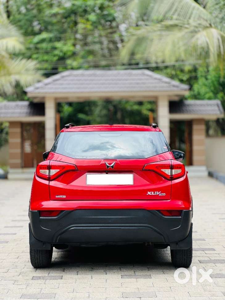 Mahindra Xuv300 W6 Amt Diesel, 2023, Diesel