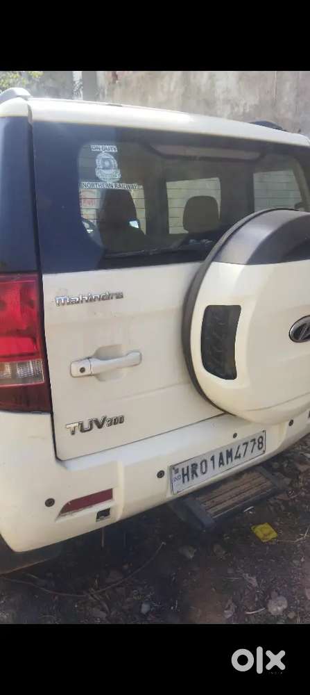 Mahindra Tuv 300 2016