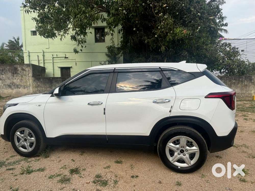 Kia Petrol Car 2025