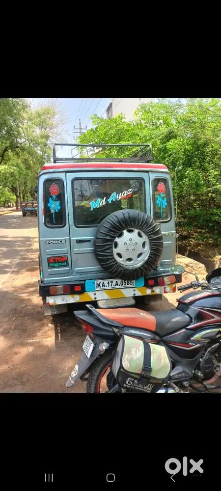 Force Motors Trax Cruiser 2004