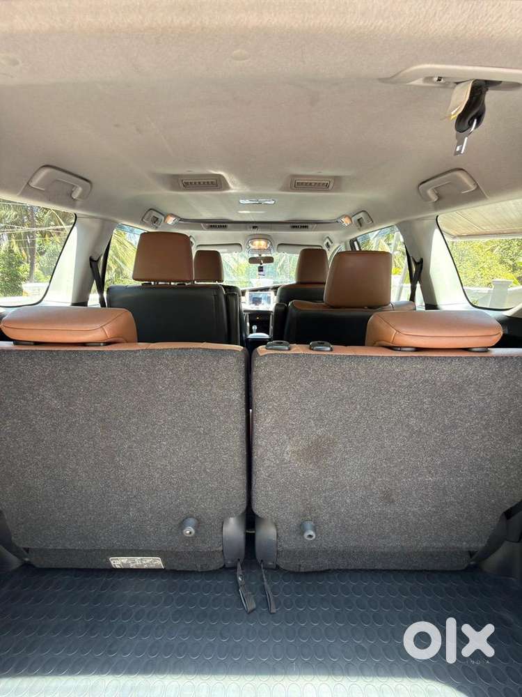 Toyota Innova Crysta 2017 Diesel Well Maintained