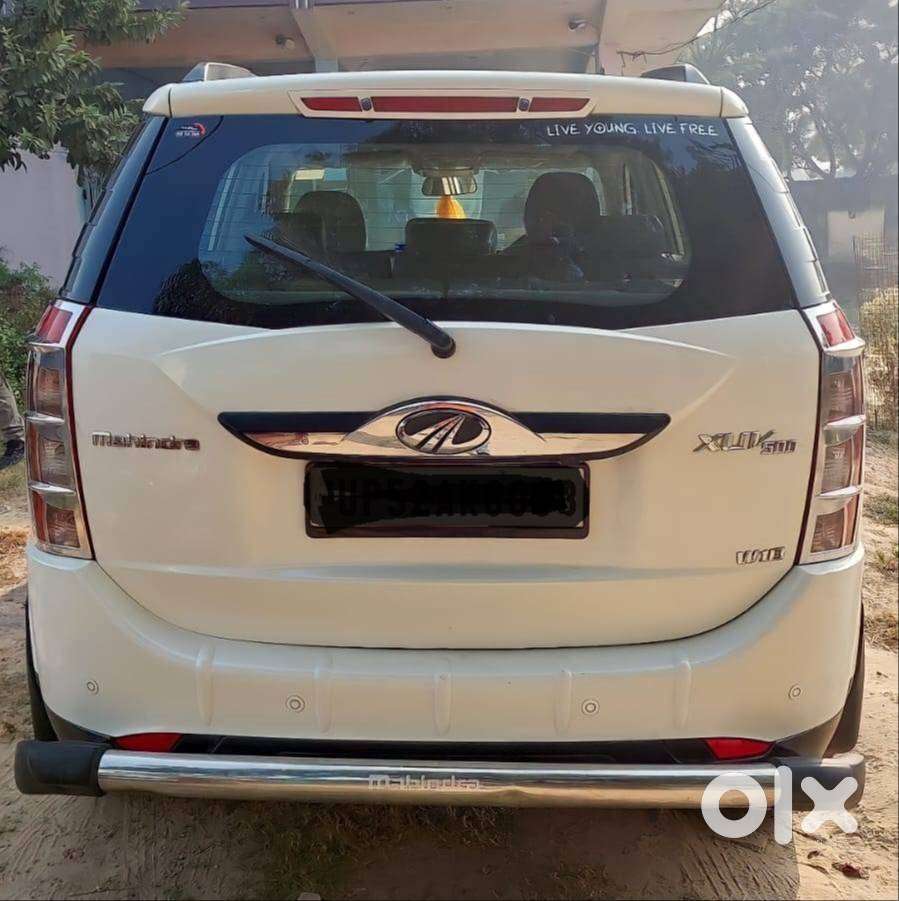Mahindra Xuv500 W10 2016 Diesel Well Maintained