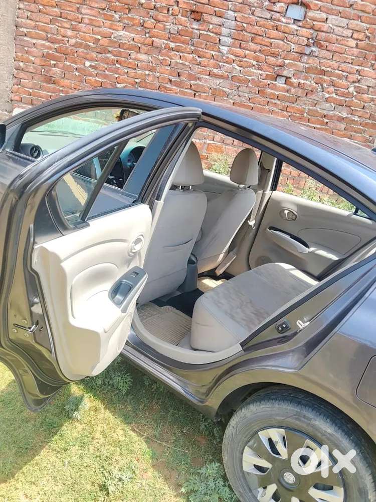 Nissan Sunny 2016 Model