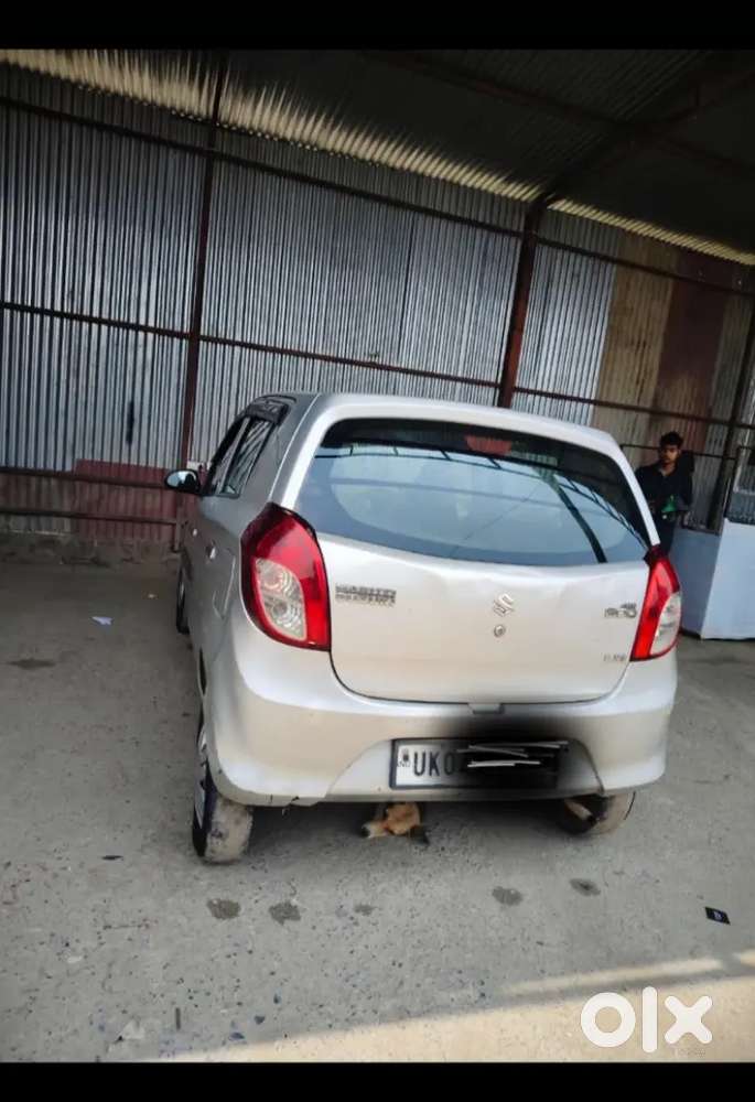 Singal Hand Use Car Koi Chalne Wale Nhi Hai Tab Bech Rhe Hai
