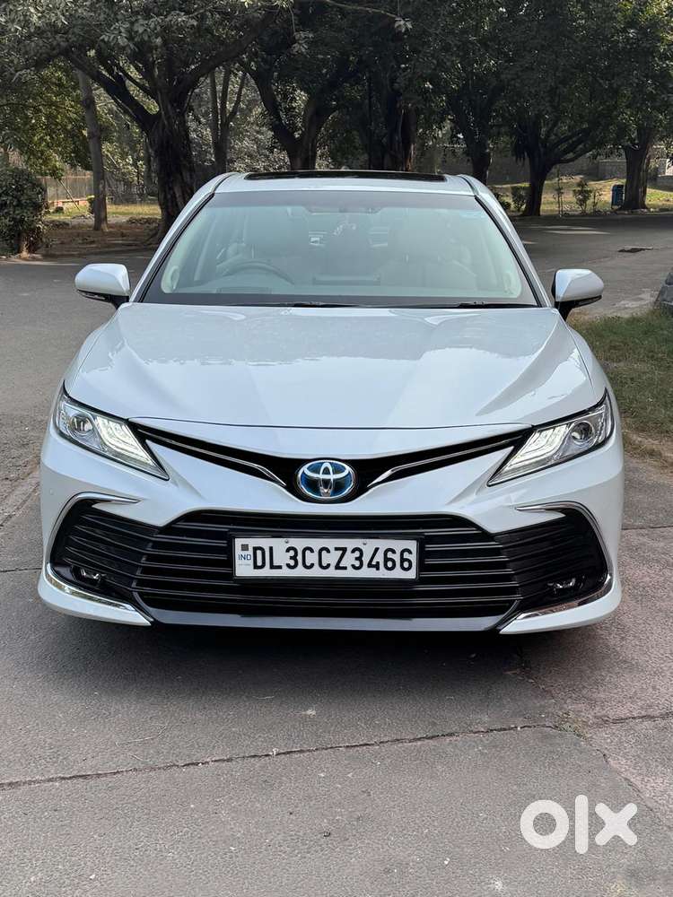 Toyota Camry 2.5 Hybrid, 2023, Petrol