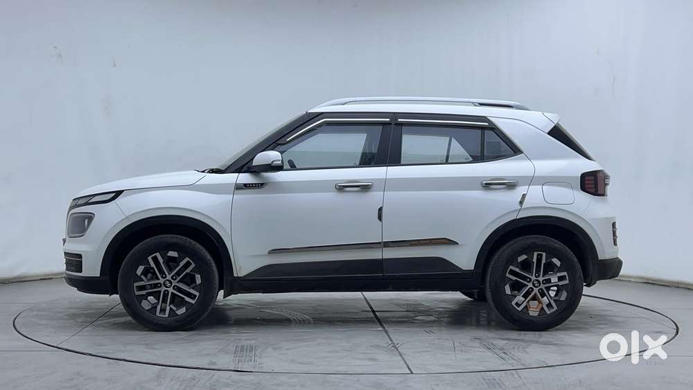 Hyundai Venue 1.0 Sx (o) Turbo Dct, 2023, Petrol