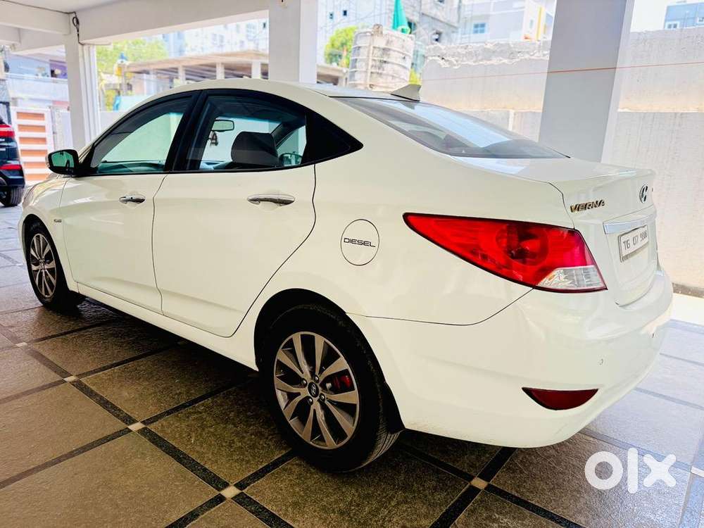 Hyundai Verna Sx(0) Full Top End 6 Airbags With Good Condition